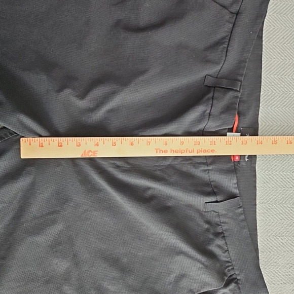 Random Golf Club Men's Performance Chino Short Size 39 Black 8" Inseam Golfcore - Picture 7 of 13